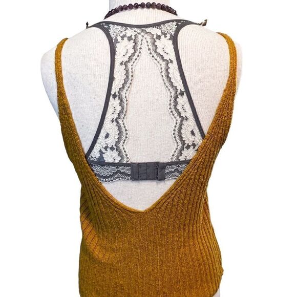 Free People  |||  rusty gold tank. You can wear the plunging side front or back. - Picture 6 of 10